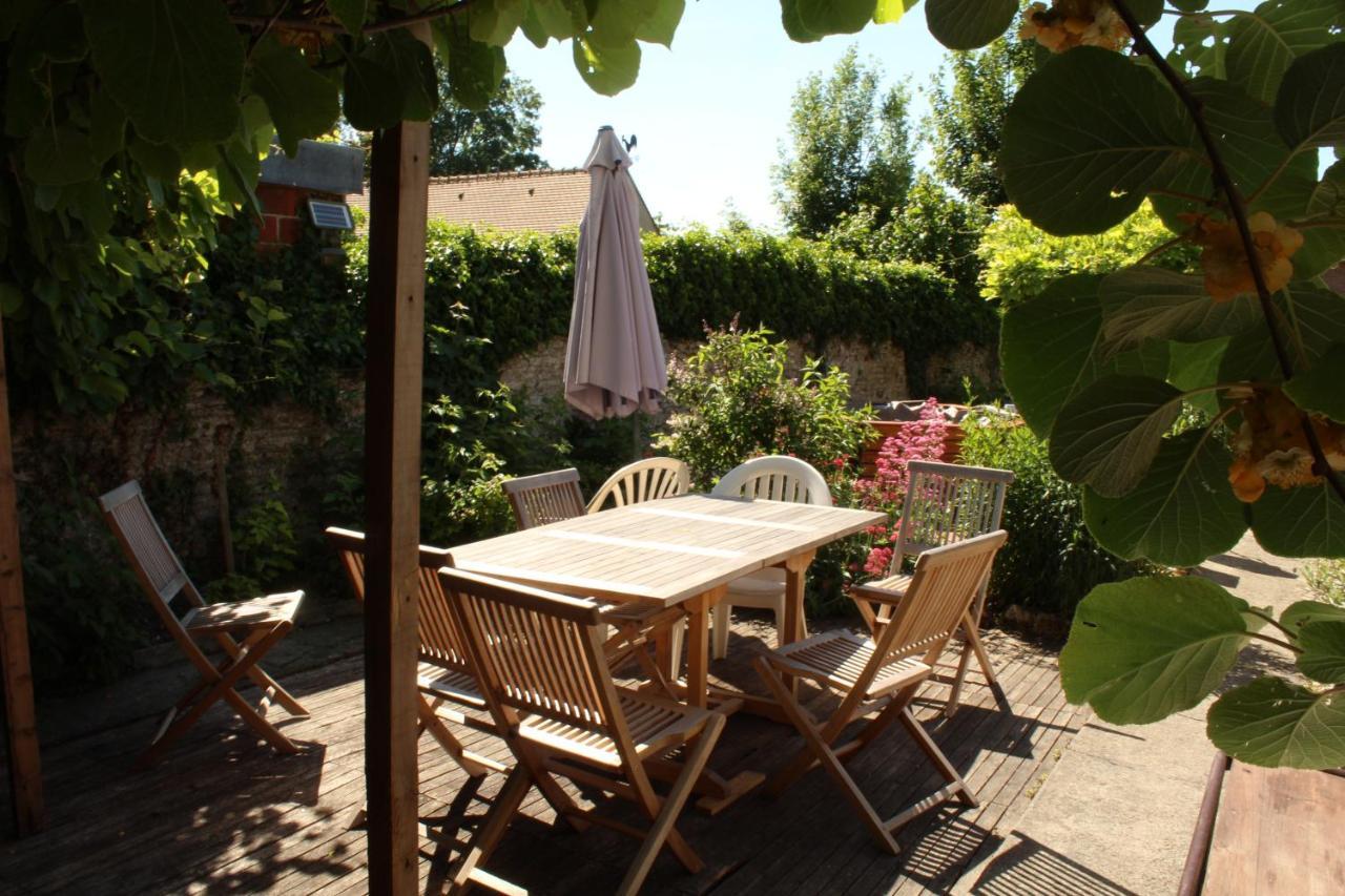 Gite Ancien Relais De Saint-Jacques 라로쉬기용 외부 사진