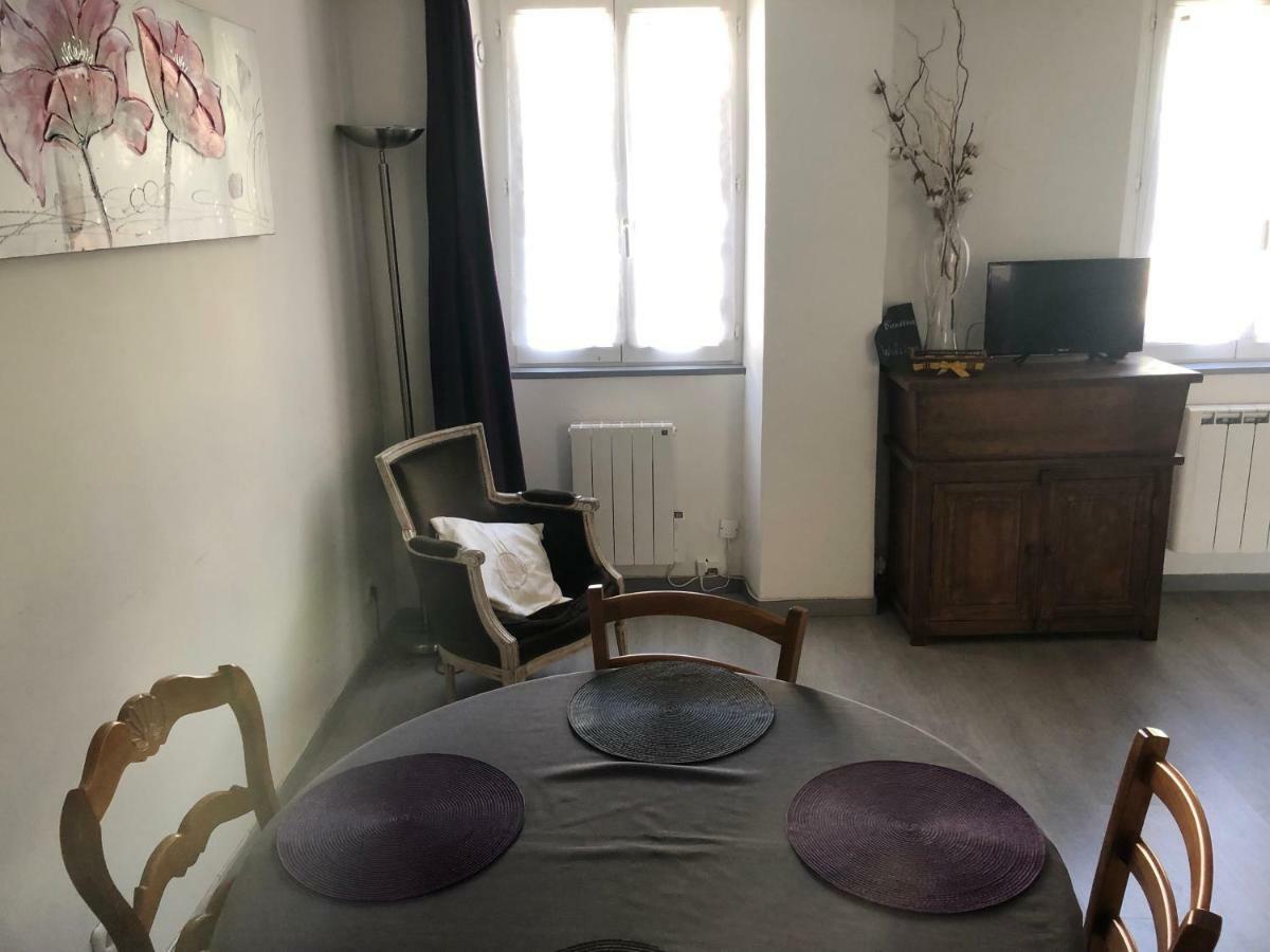 Gite Ancien Relais De Saint-Jacques 라로쉬기용 외부 사진